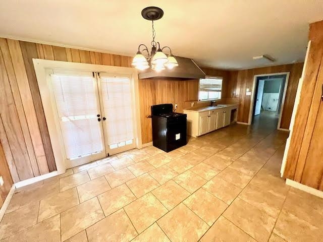 10588 White Oak Dr