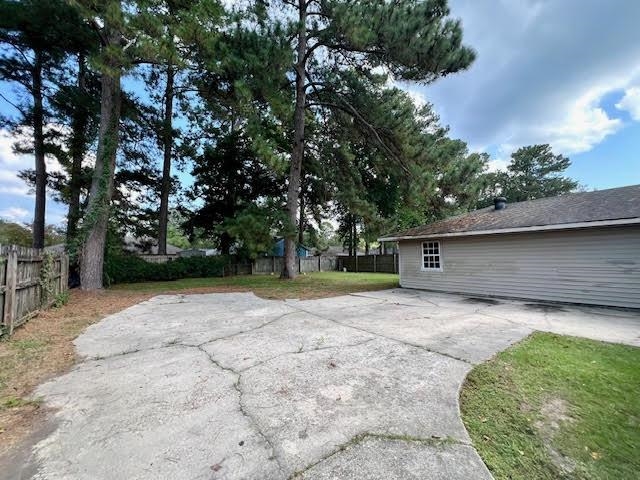 5252 N Shamrock Dr