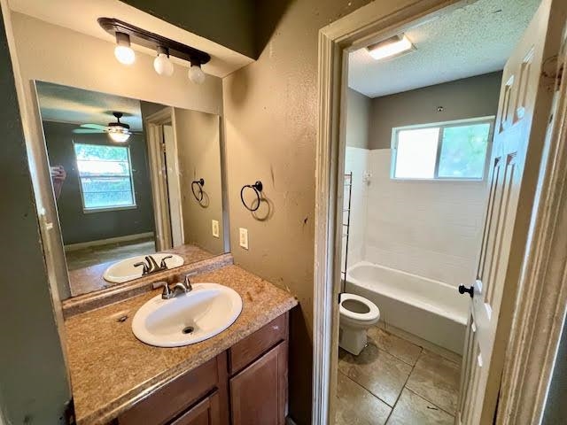 13604 Broad Ct