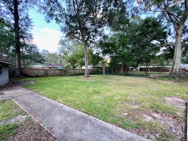 7233 Villere Dr