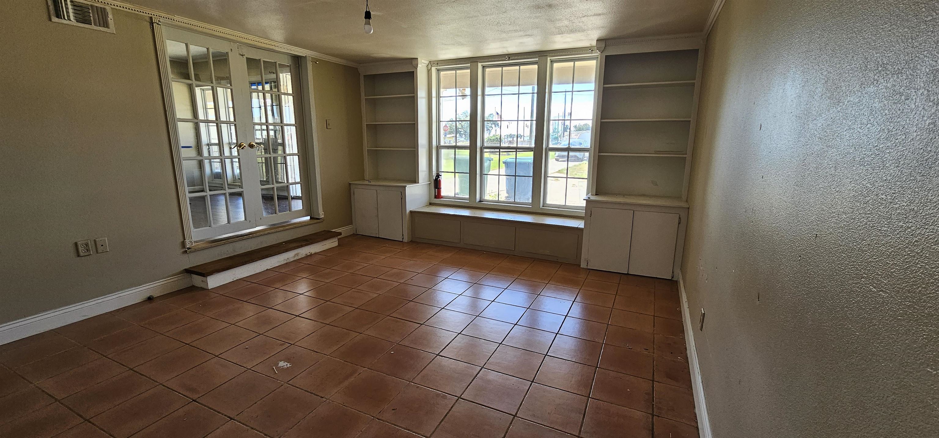 14951 East Main Street