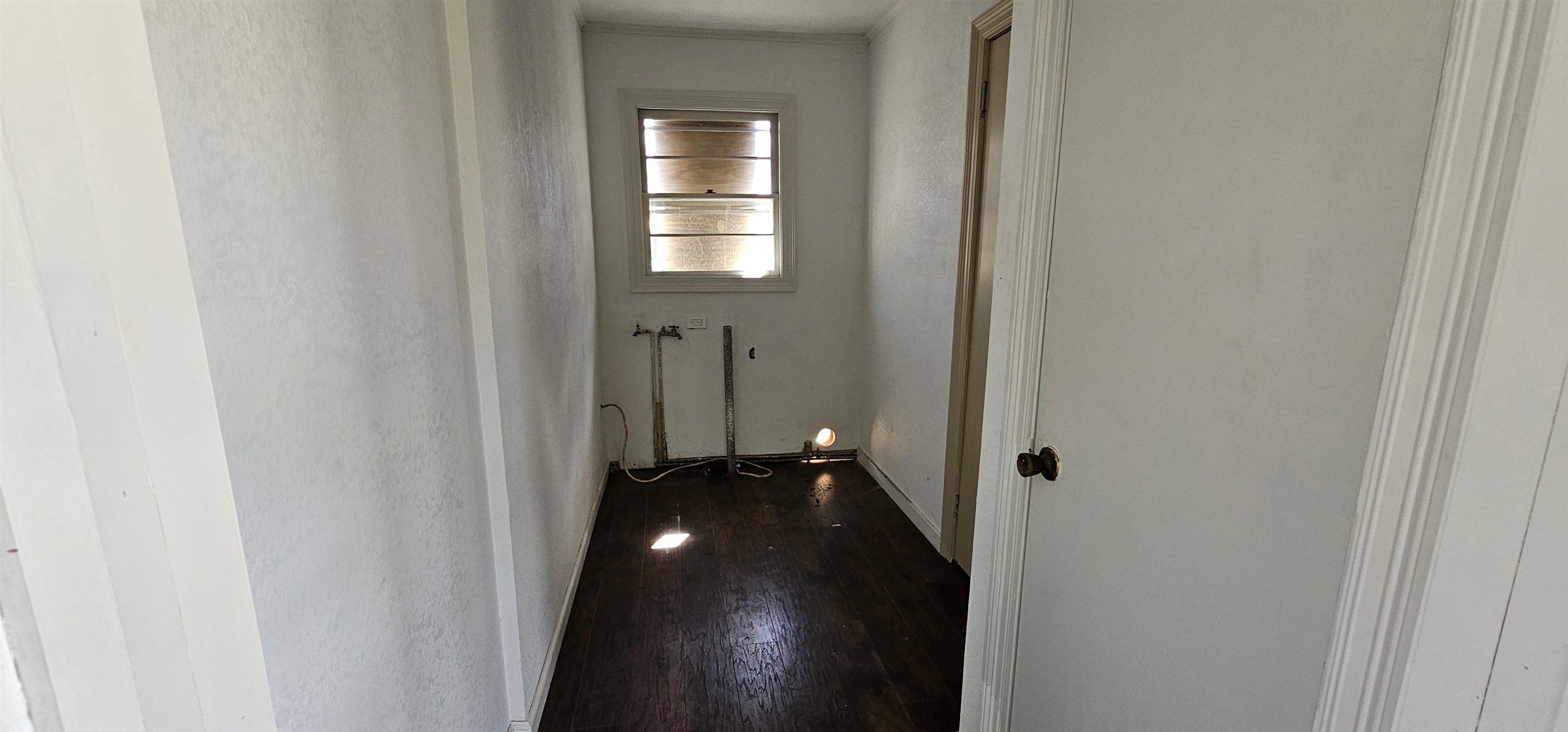 14951 East Main Street
