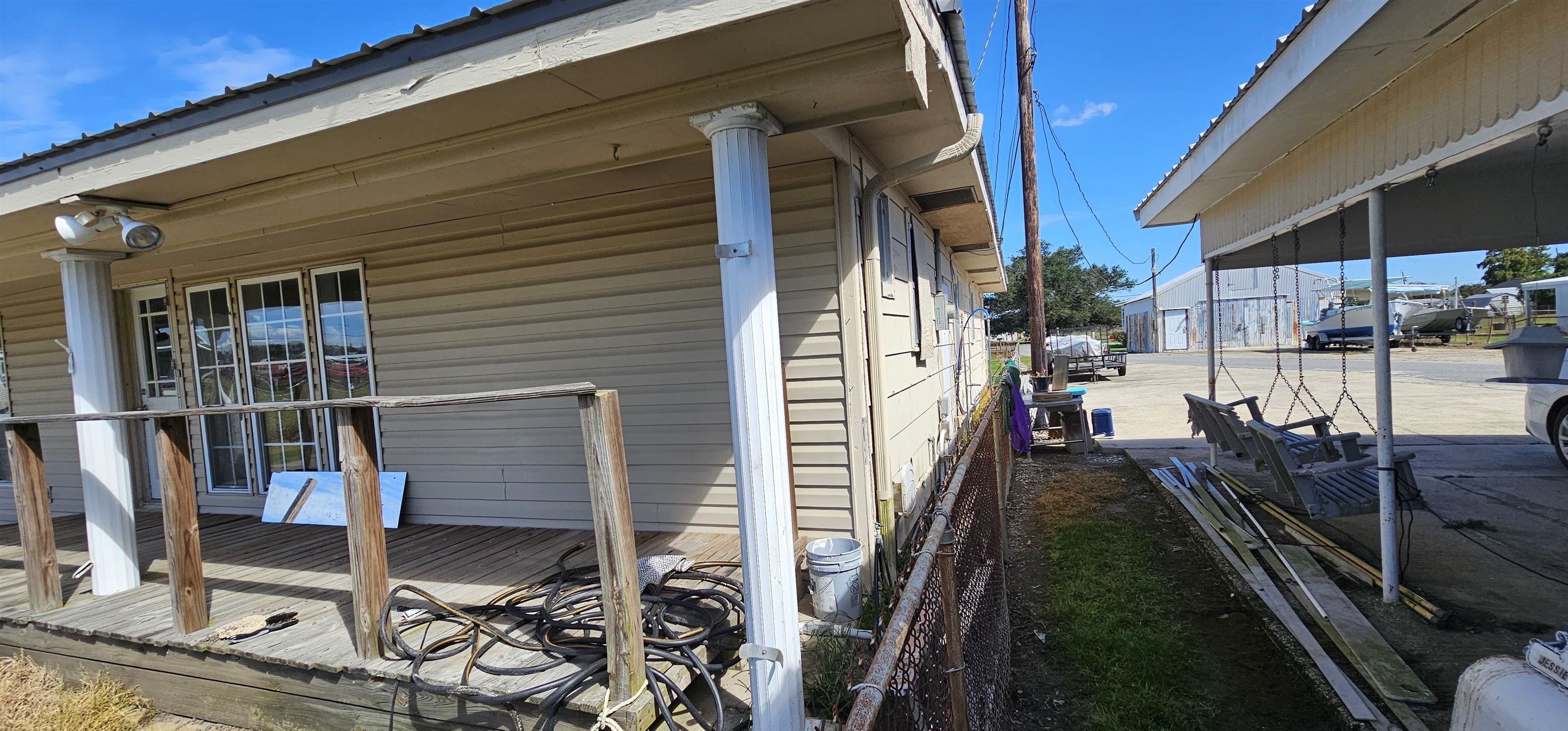 14951 East Main Street
