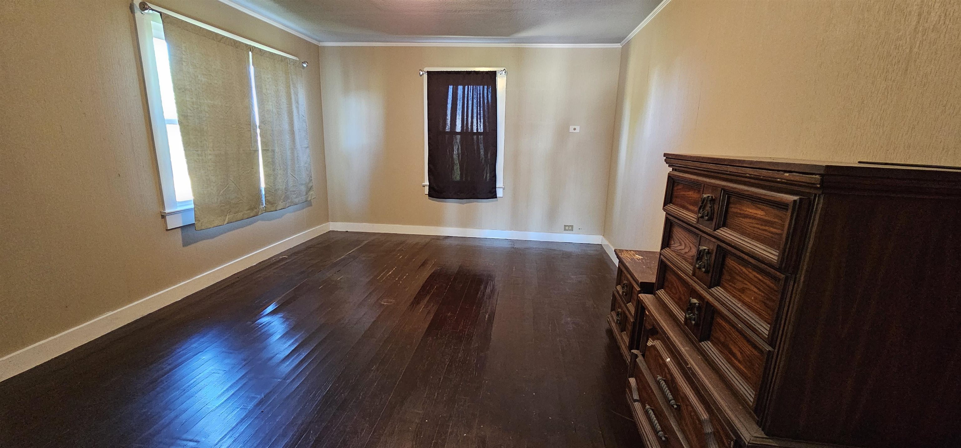 14951 East Main Street