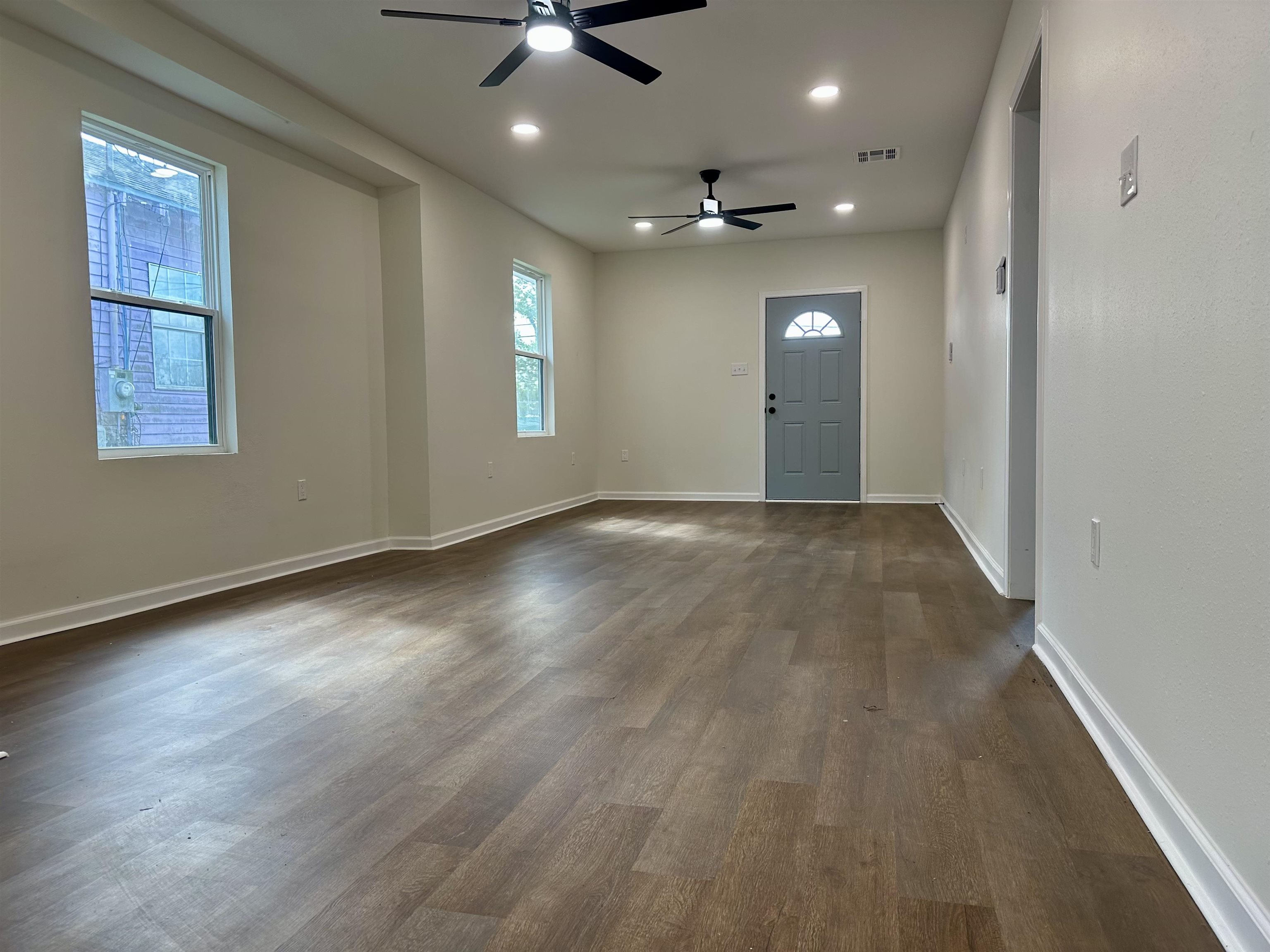 1225 Lee Ave