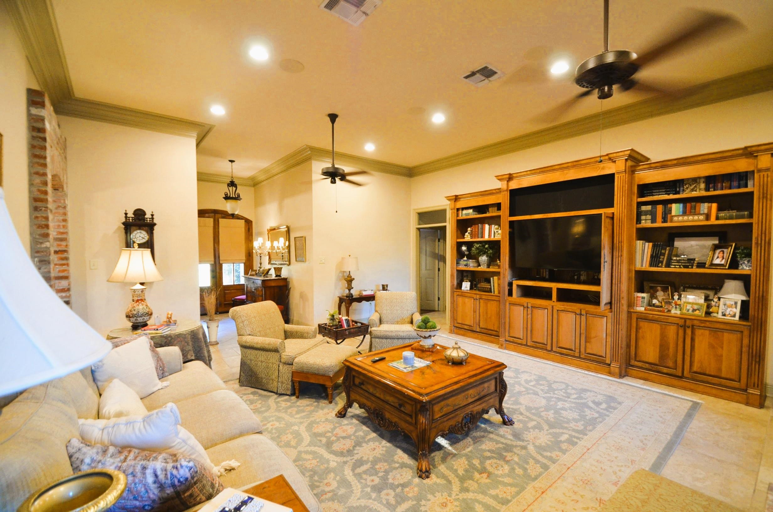 121 Norwood Dr