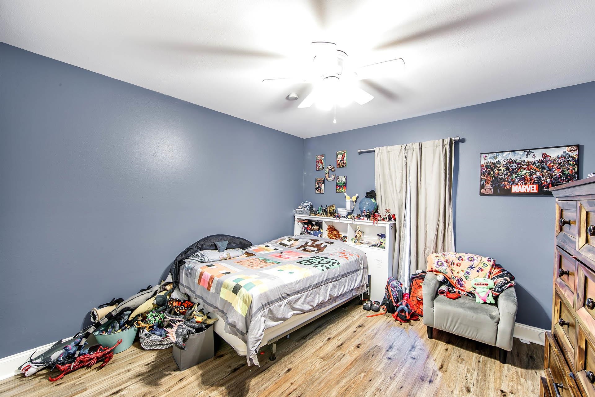 302 Lancaster Dr