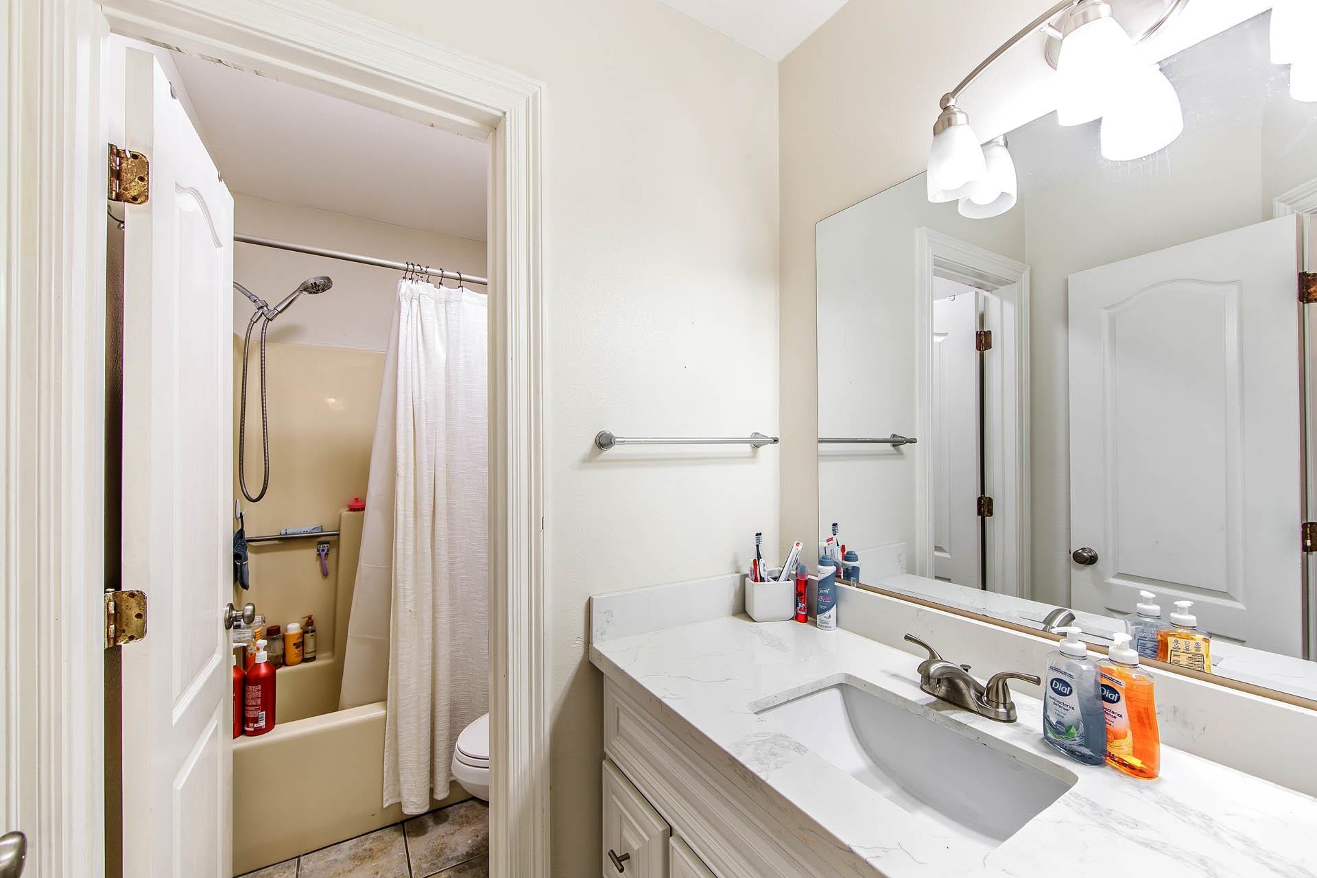 302 Lancaster Dr