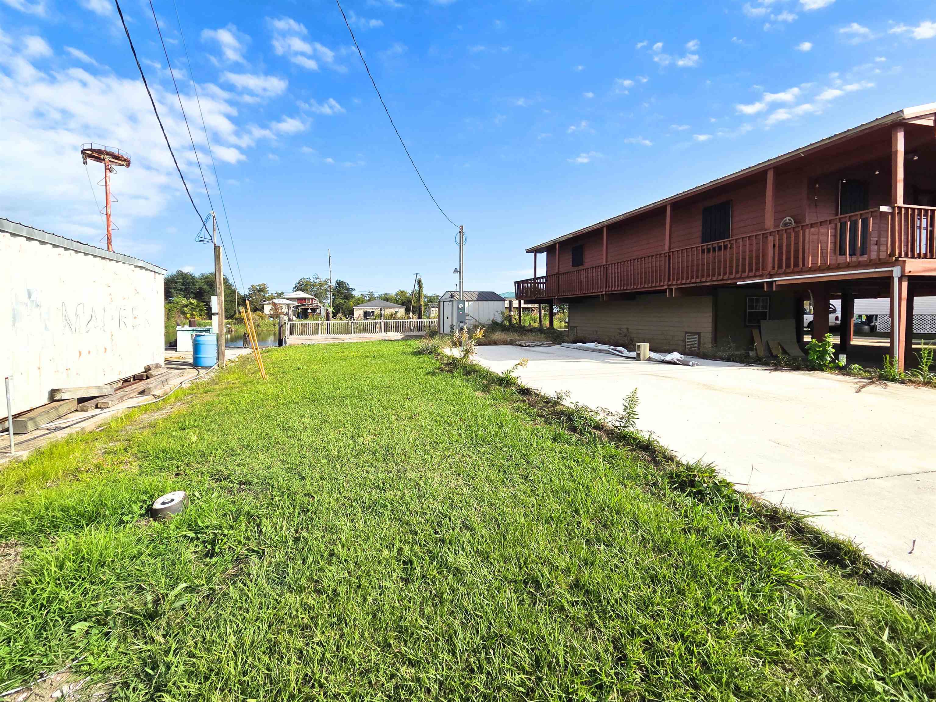 5523 Highway 56 Highway