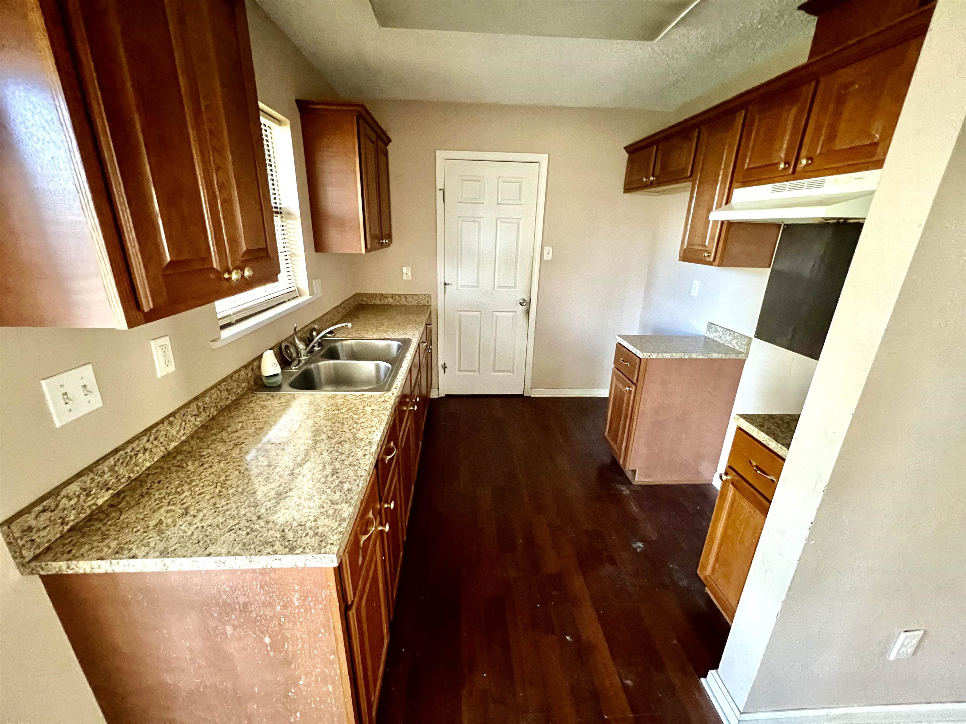 3625 Baker Dr