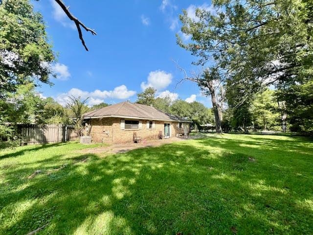 11988 Forest Oak Ct