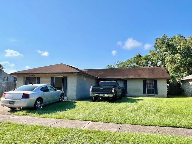 13760 Chalmette Ave