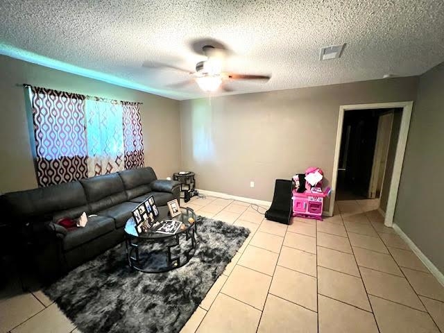 1123 Arcadia Dr
