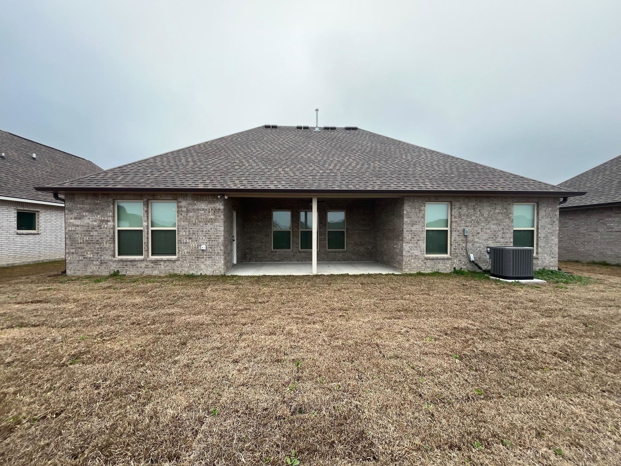 122 Spring Grove Loop