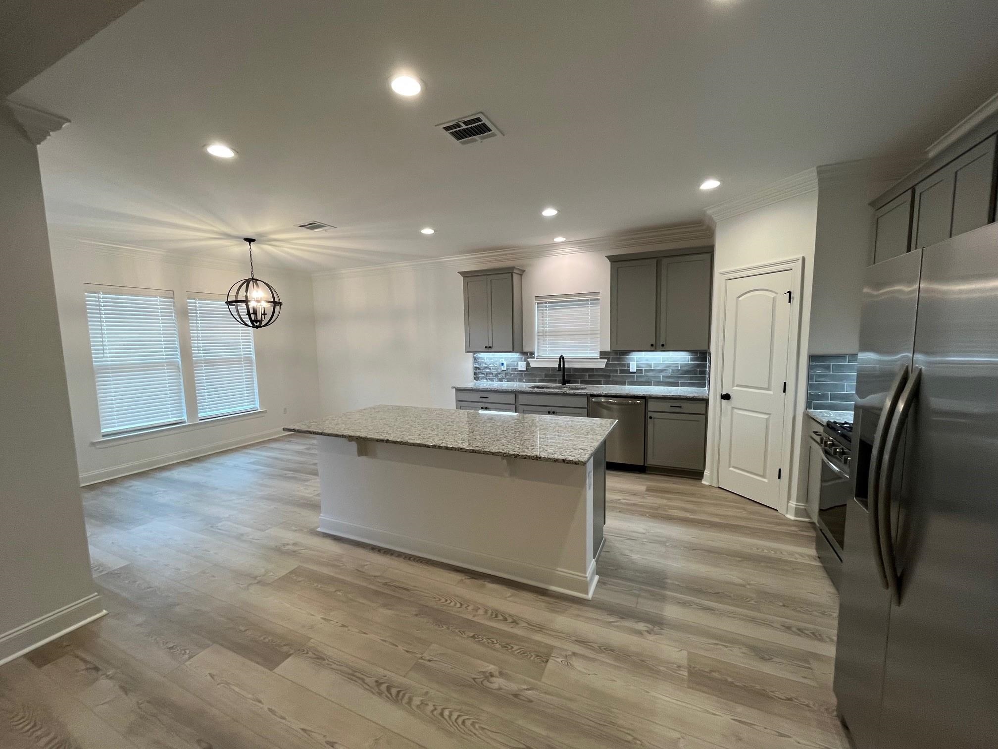122 Spring Grove Loop