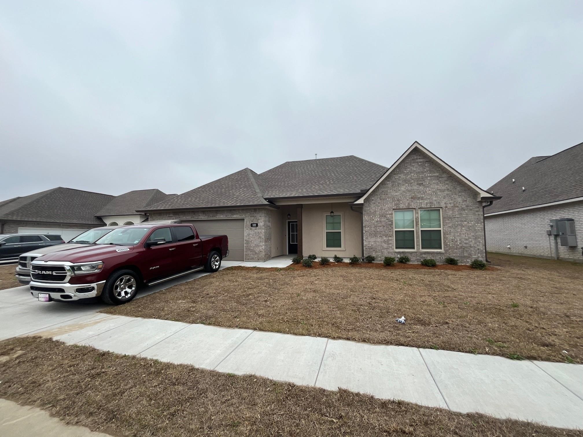 122 Spring Grove Loop