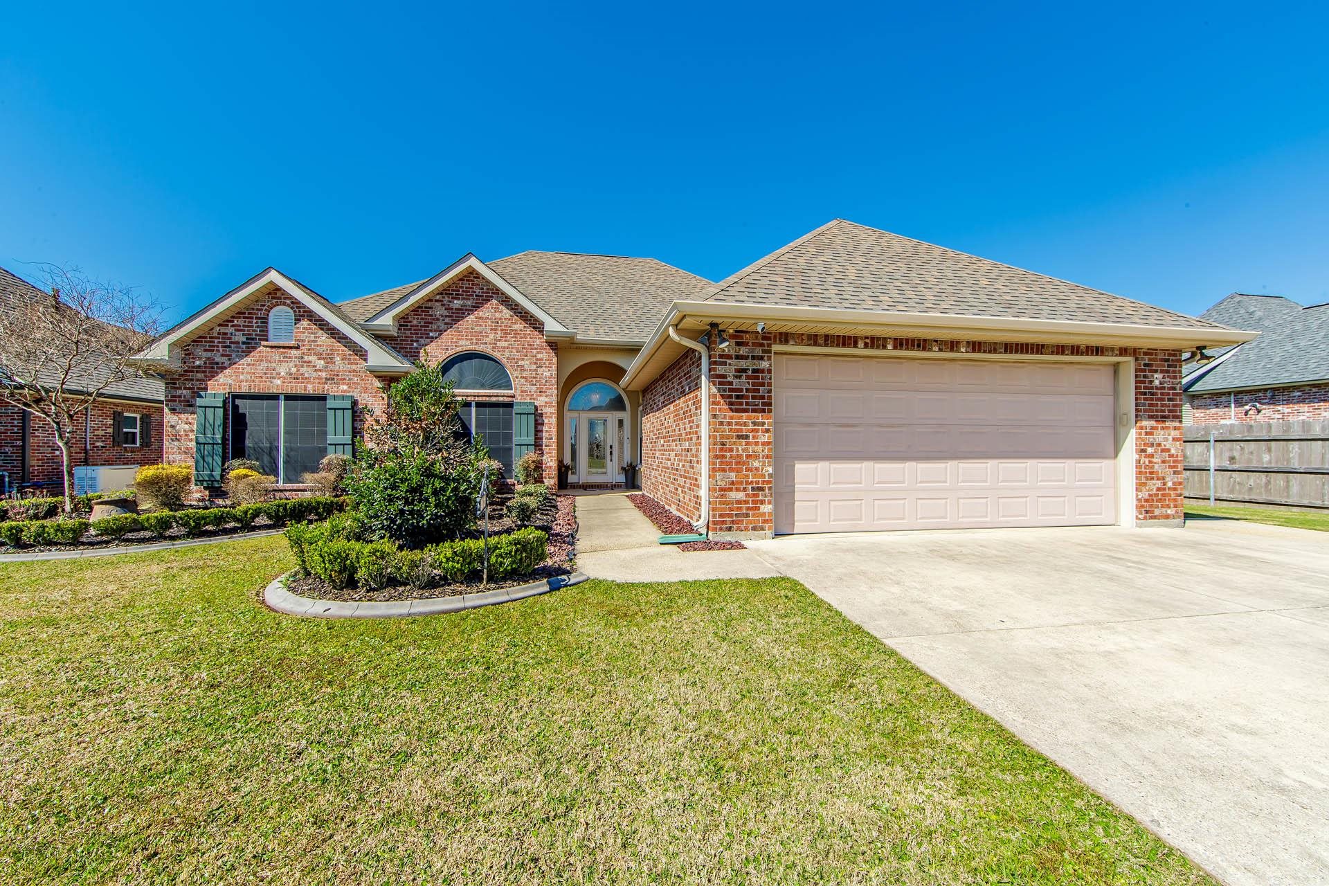 182 Lansdown Drive