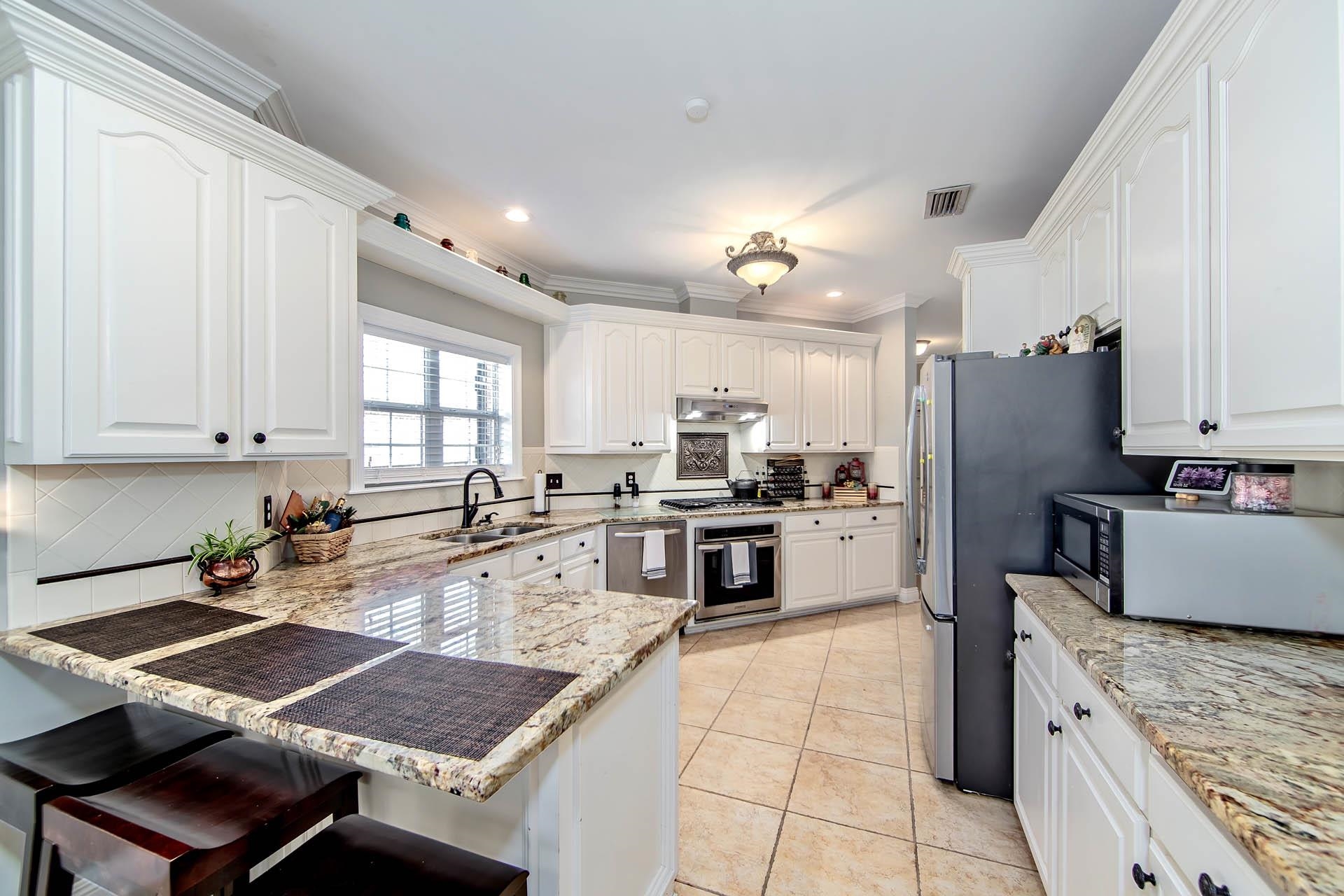182 Lansdown Drive
