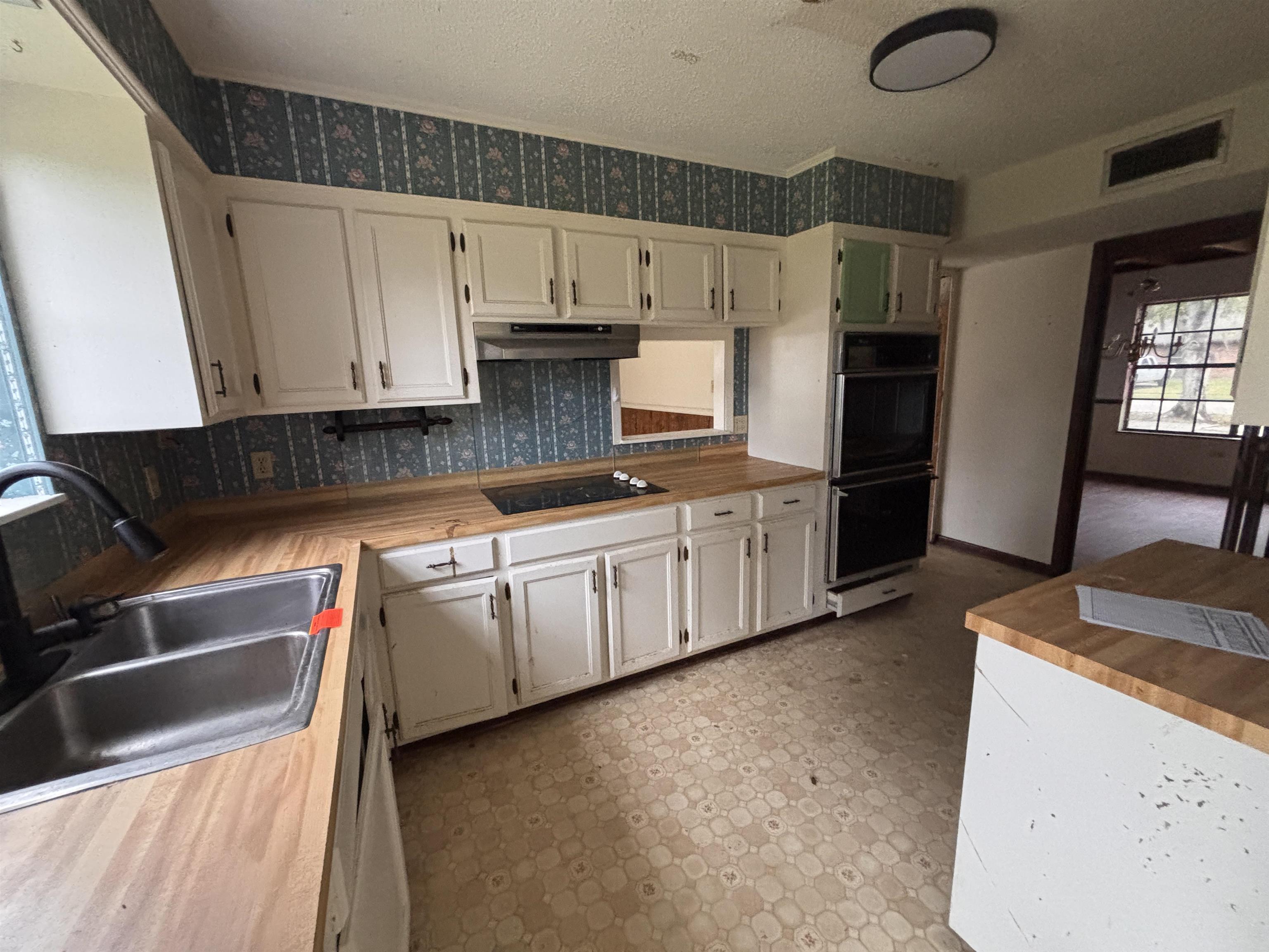 137 Glenhill Drive