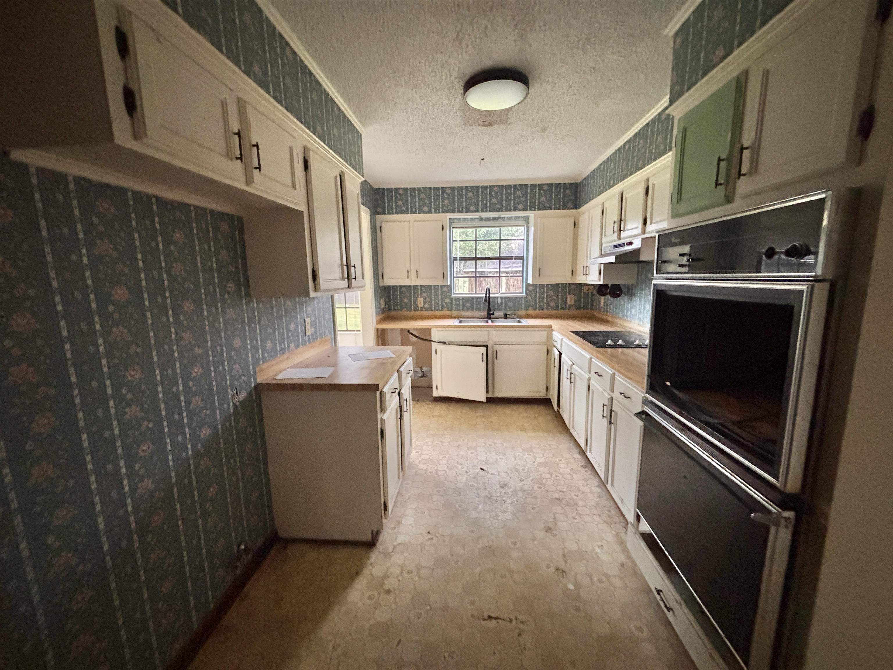 137 Glenhill Drive