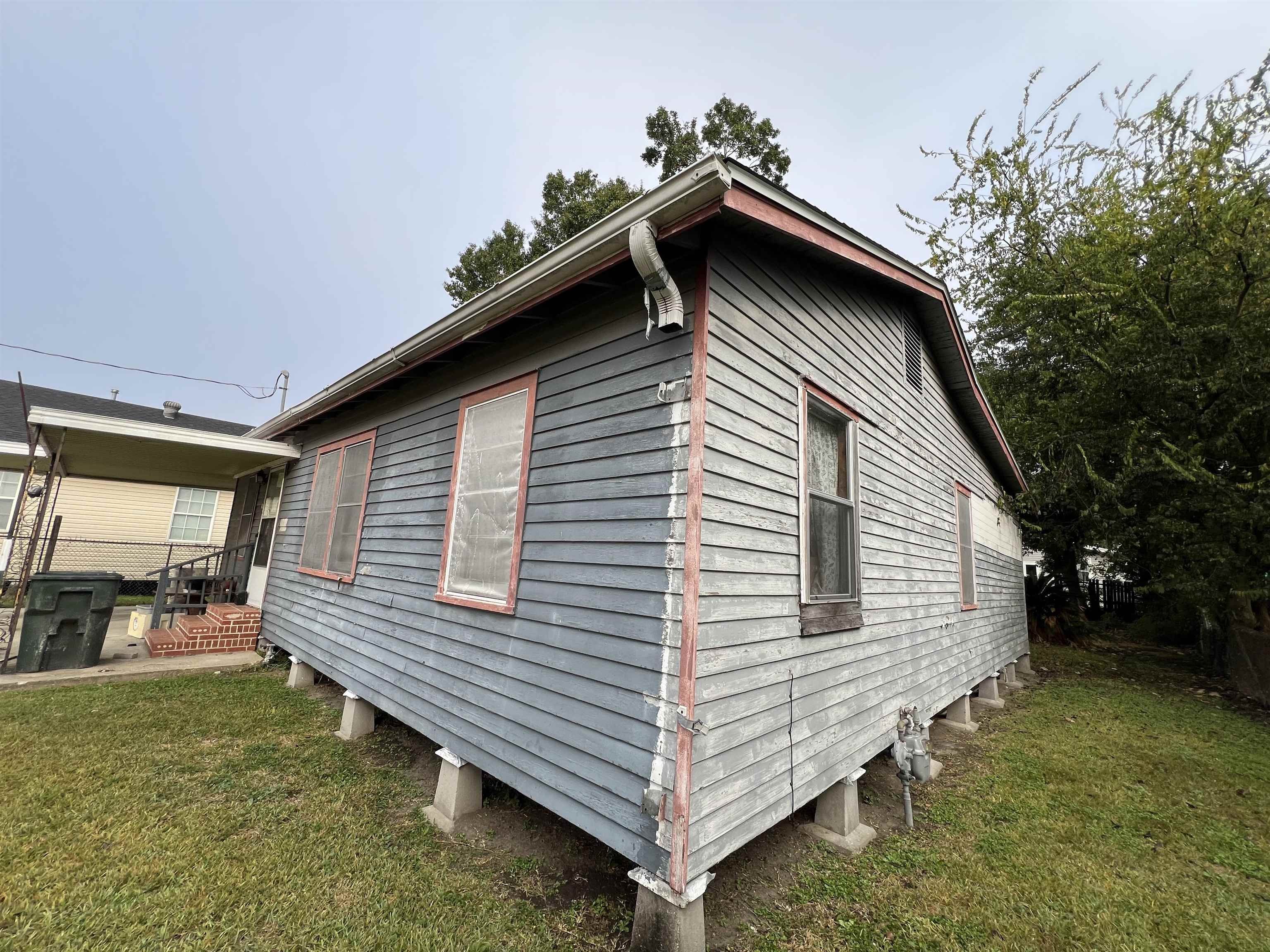 517 Point St