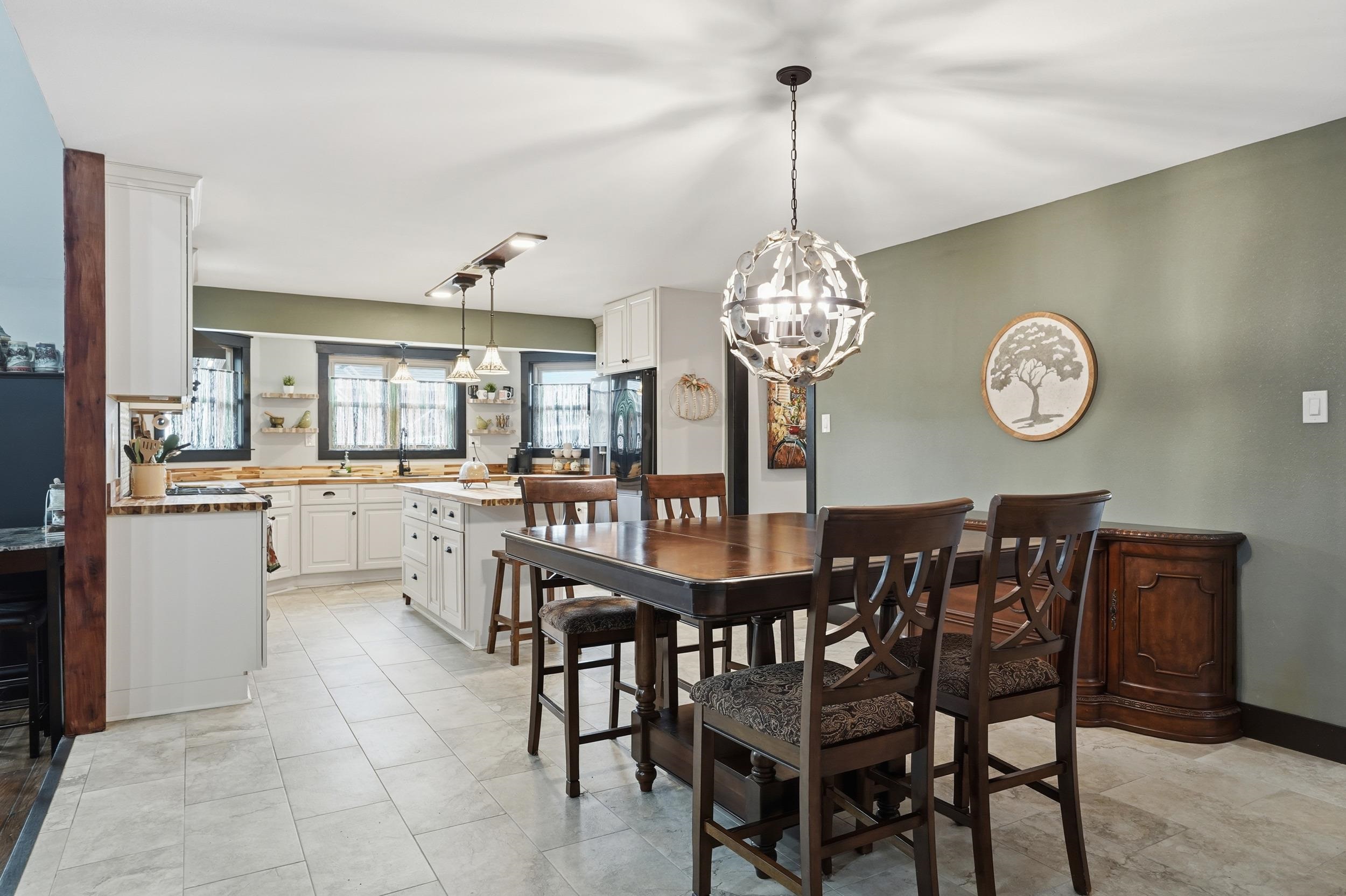 307 Wayside Dr