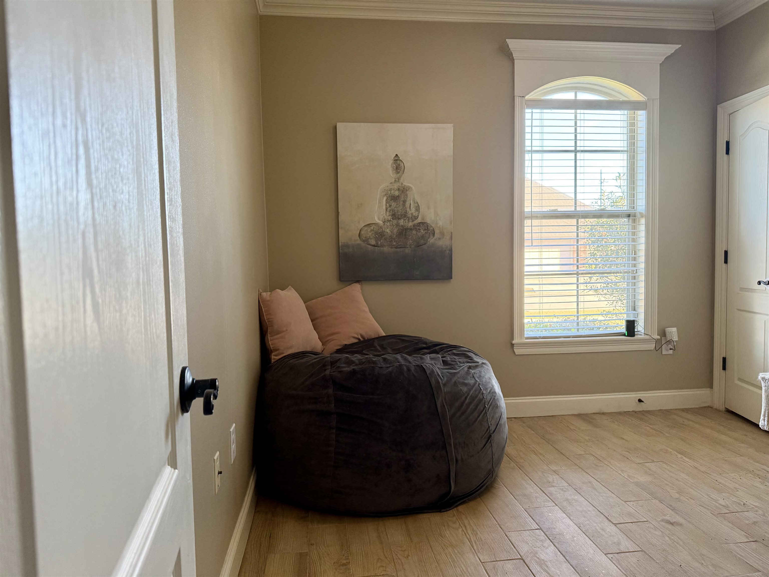 306 Inglewood Way
