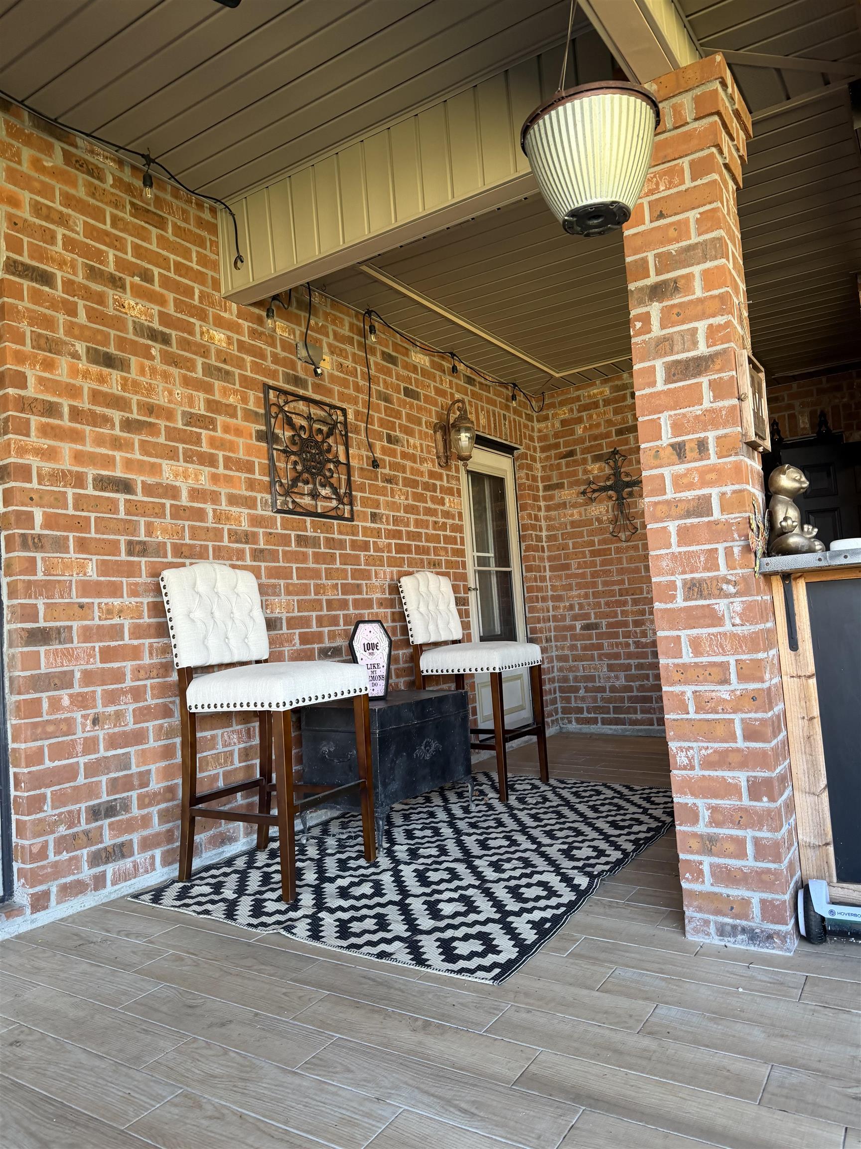 306 Inglewood Way
