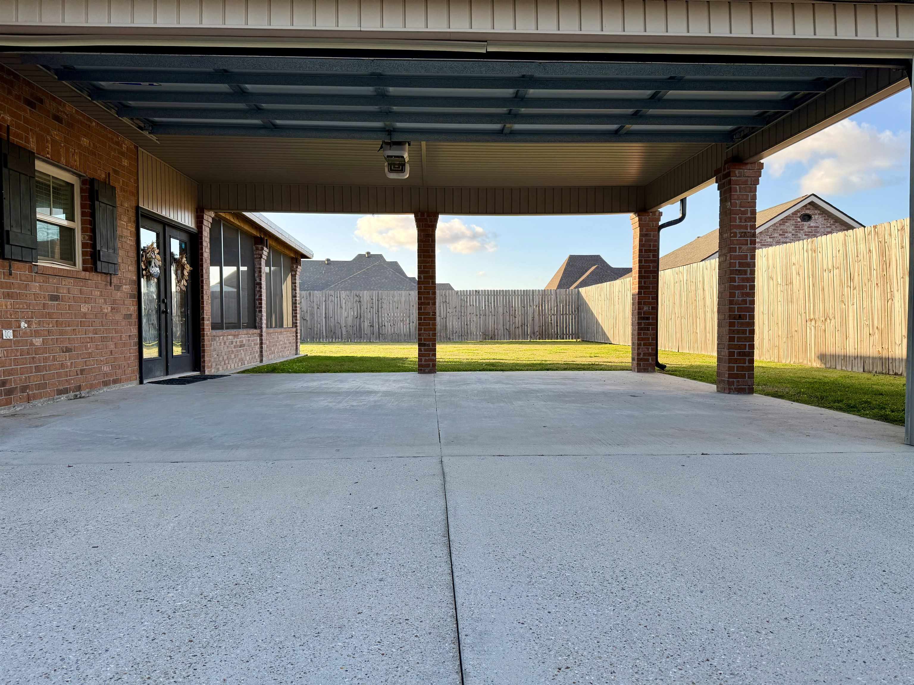 306 Inglewood Way
