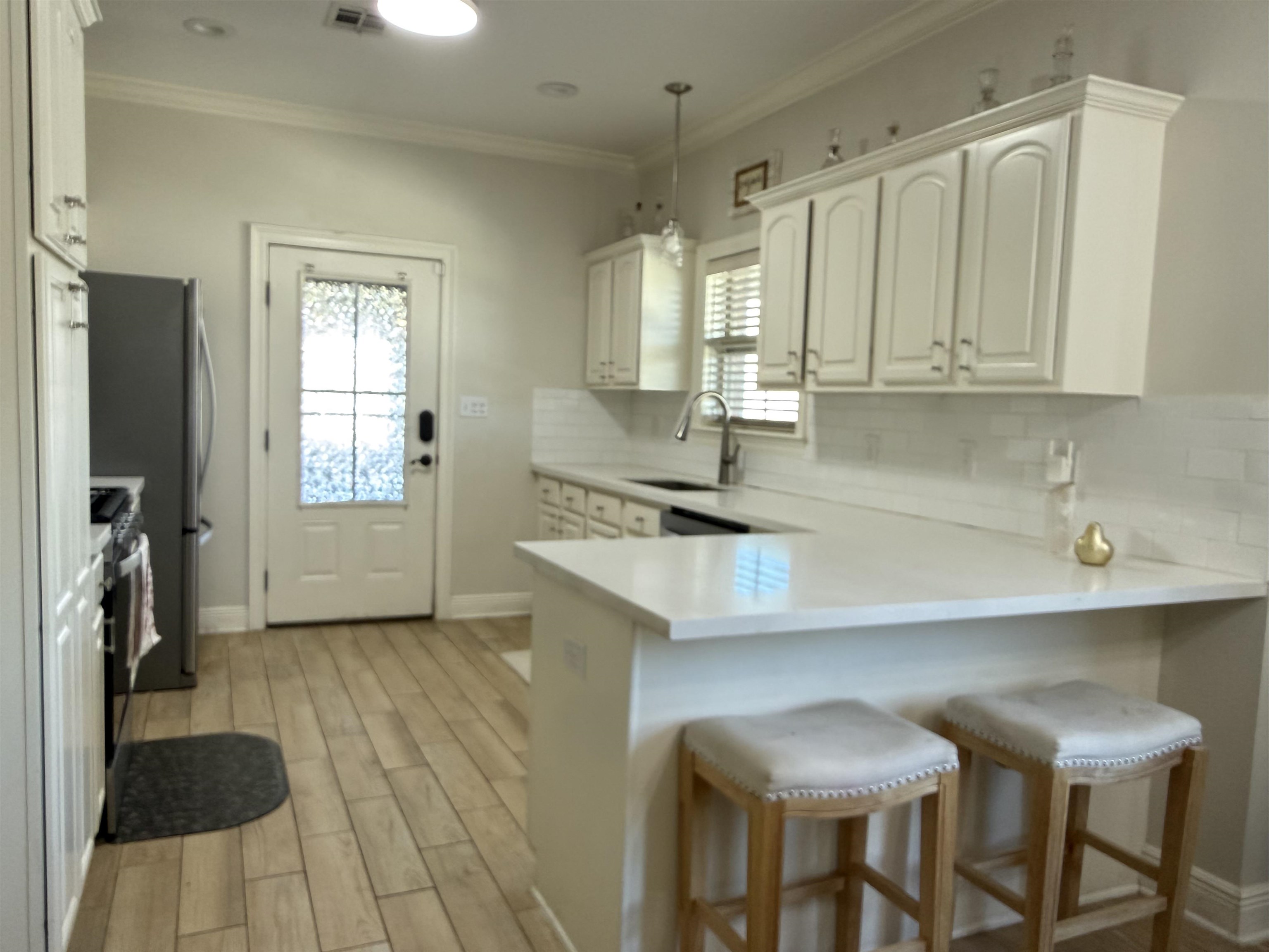 306 Inglewood Way