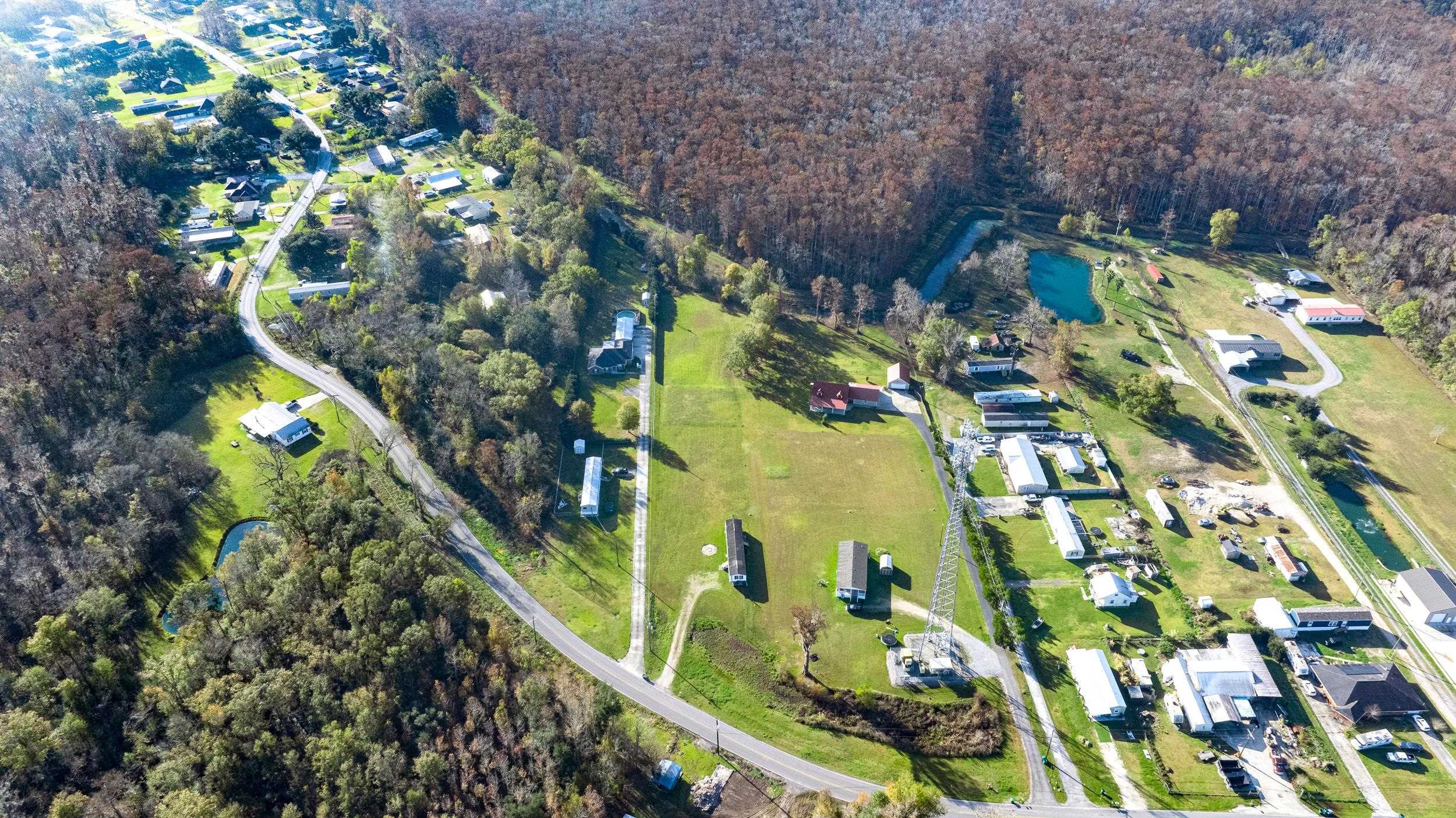 1582 Highway 307