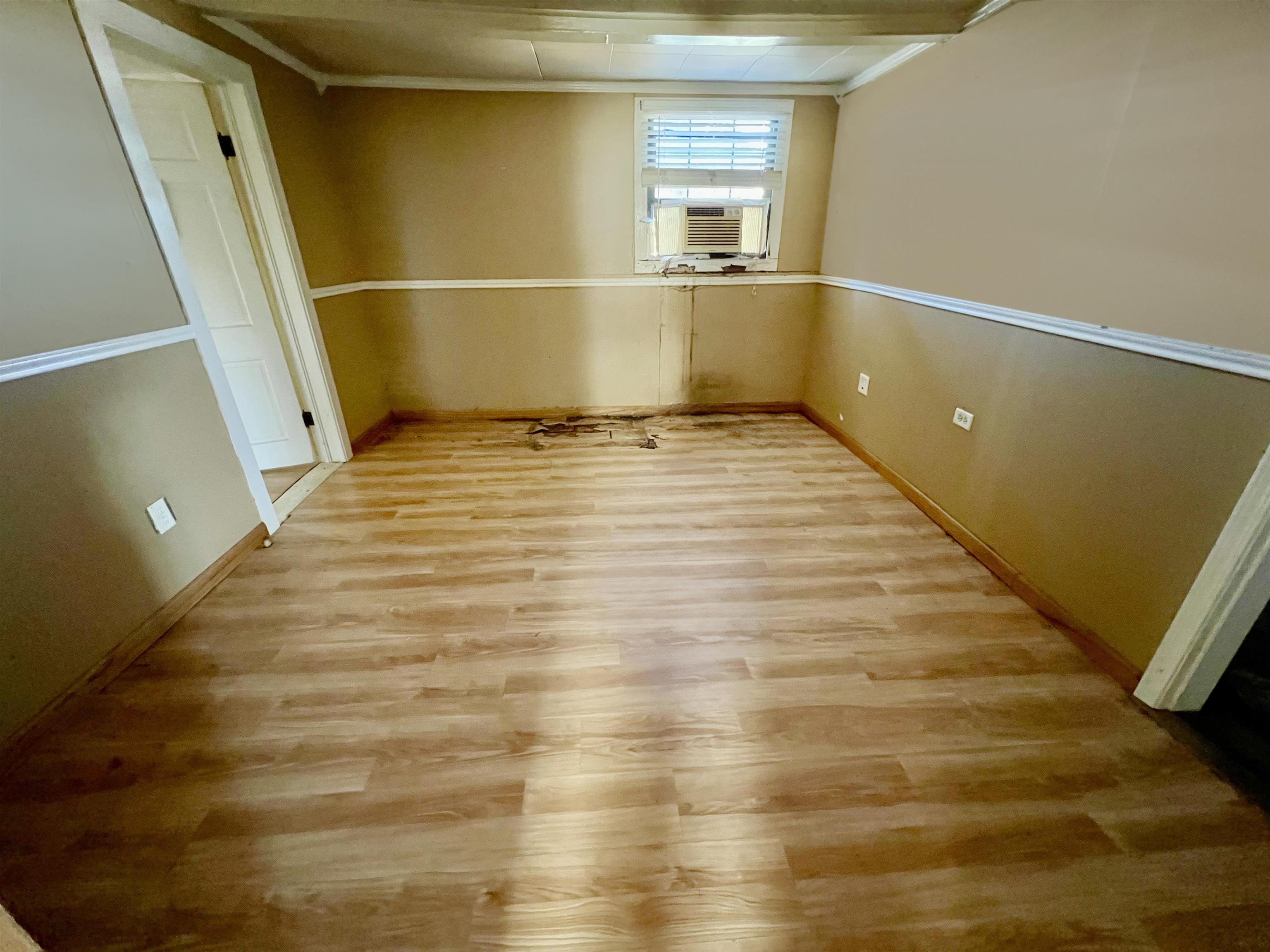129 Pecan St