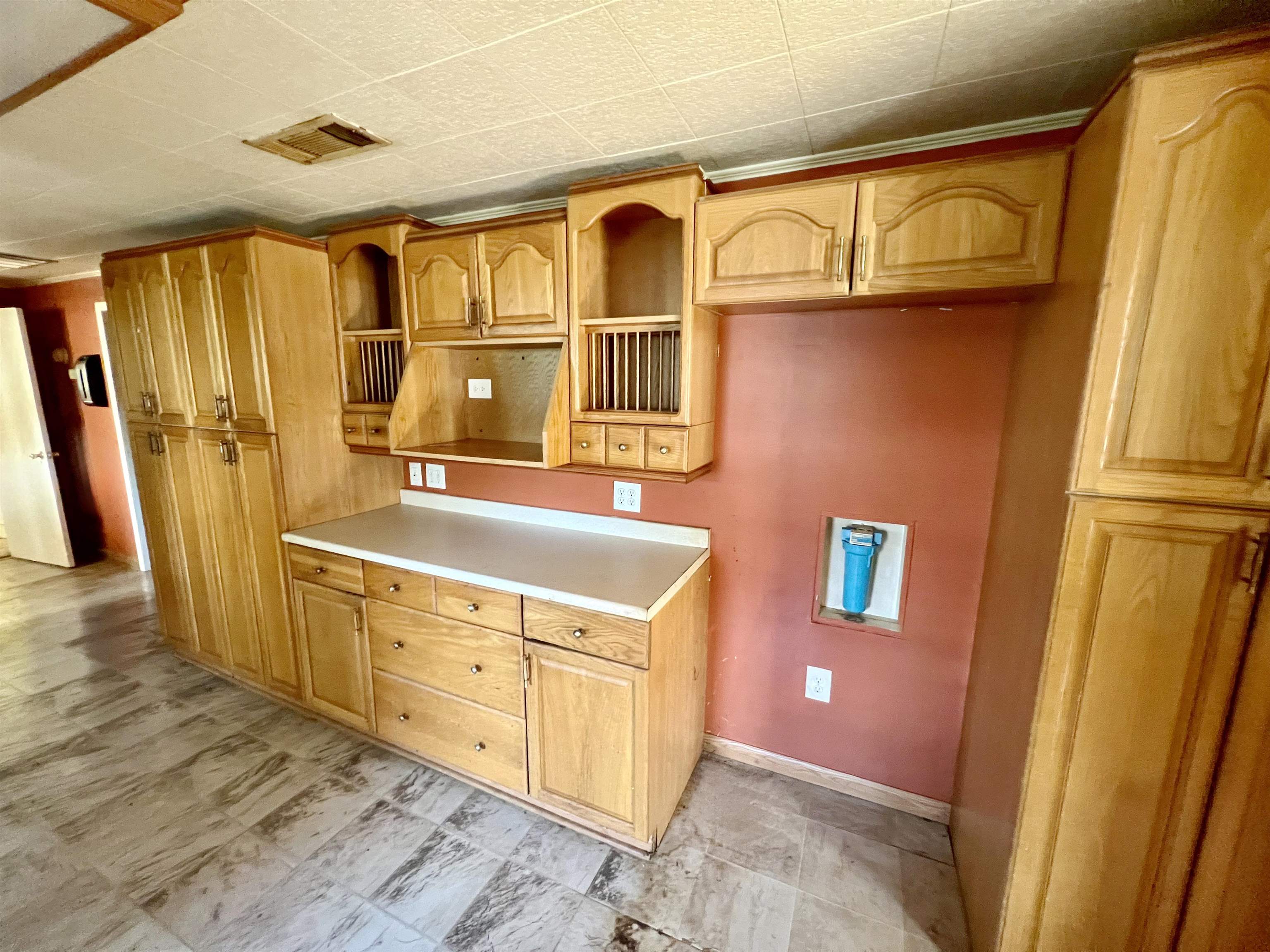 129 Pecan St