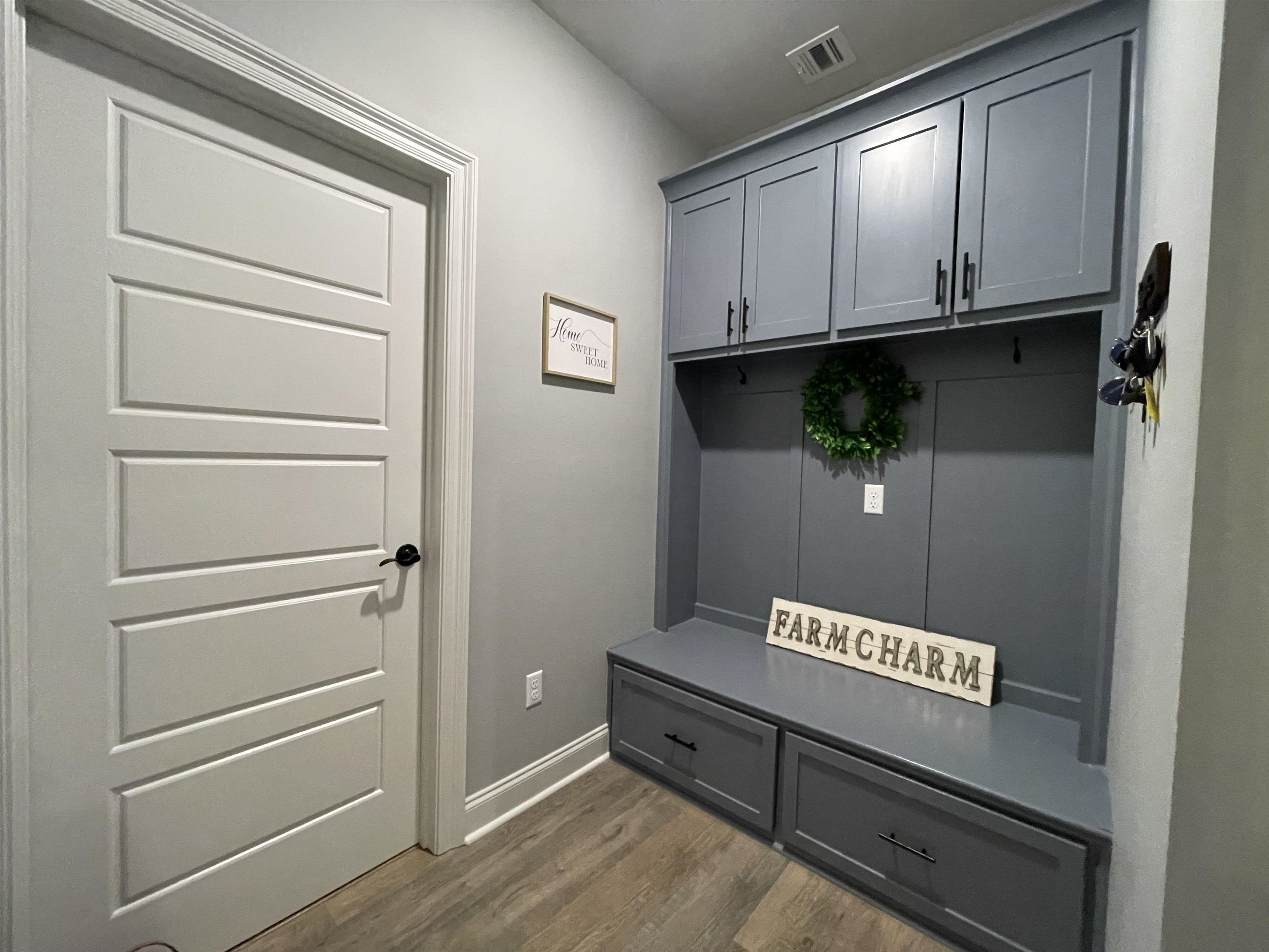 114 Rue Wyatt Philip