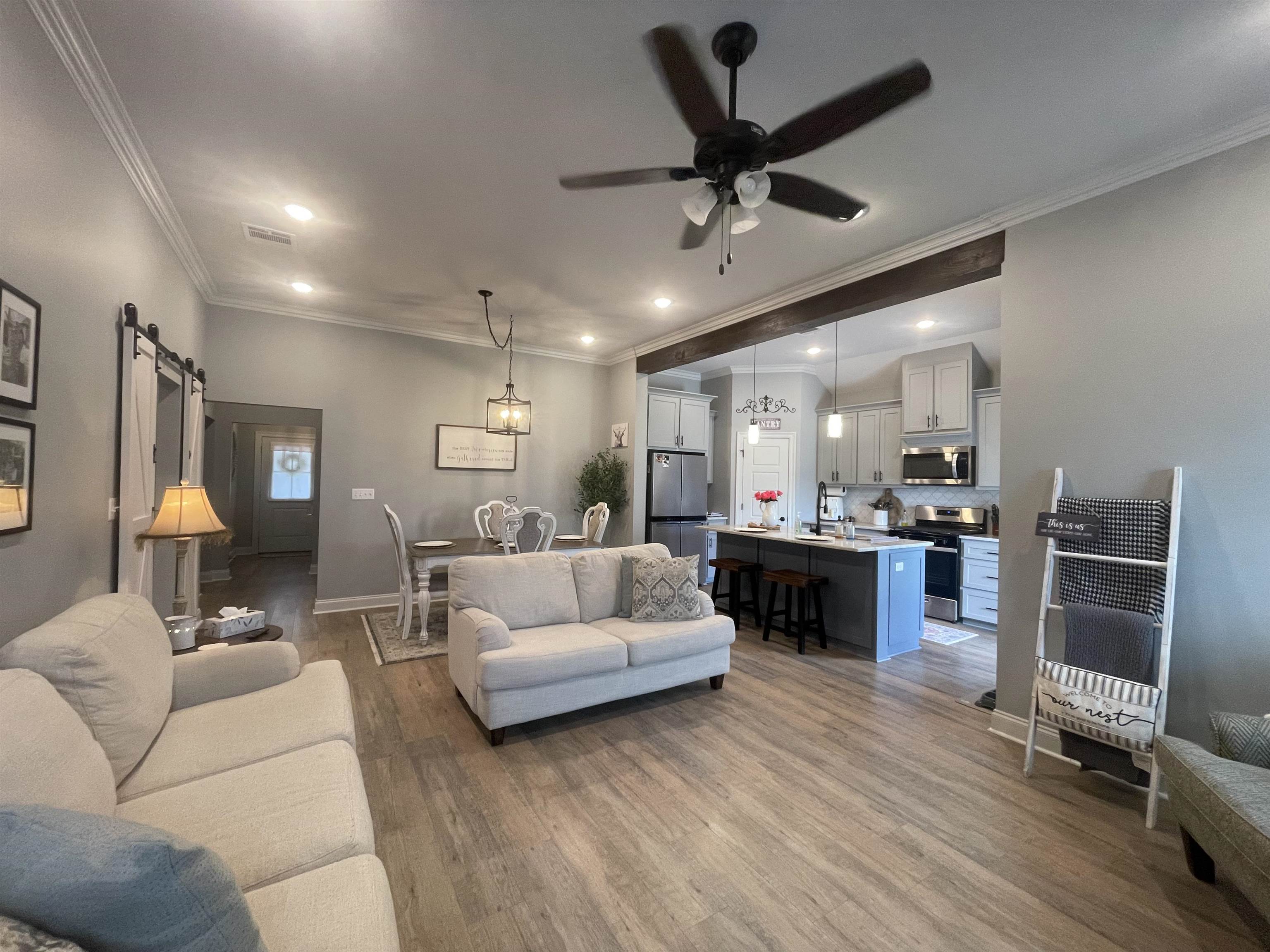 114 Rue Wyatt Philip