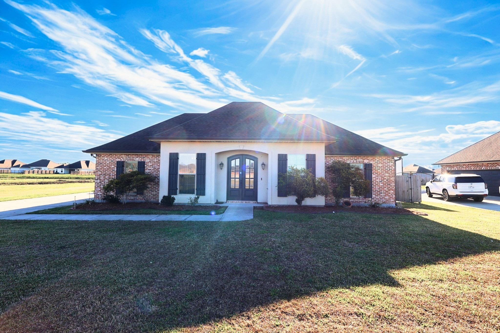 591 Waverly Road