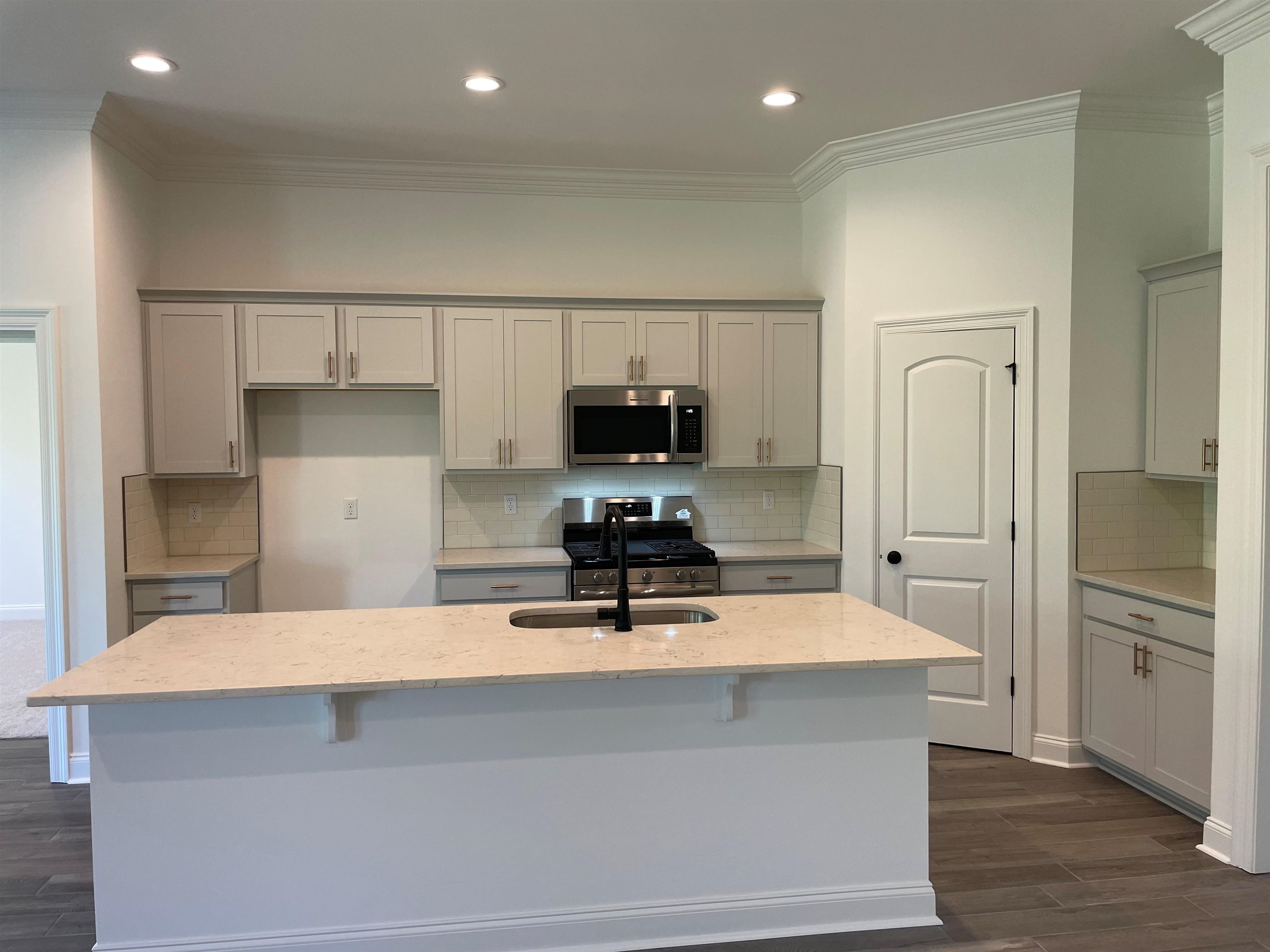 383 Rue Evangeline