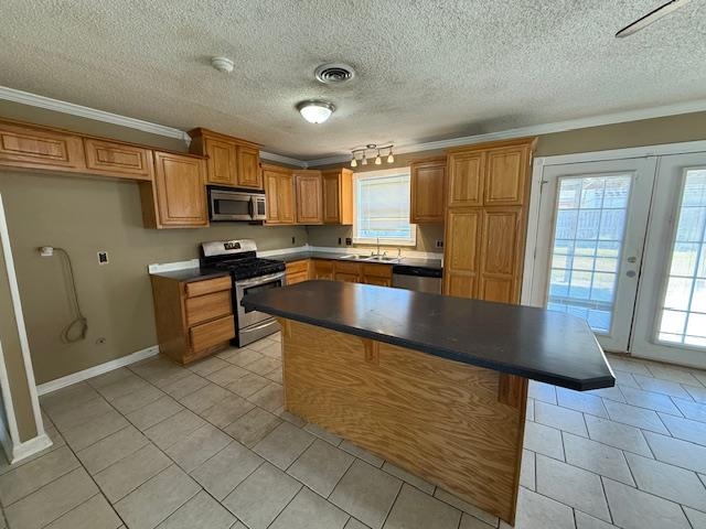 220 Glenwood Dr