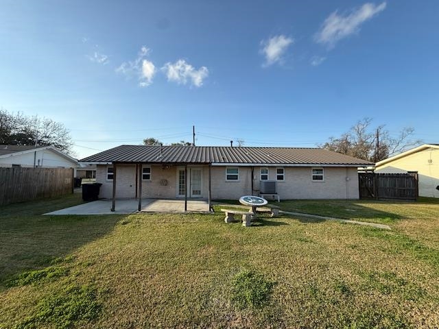 220 Glenwood Dr