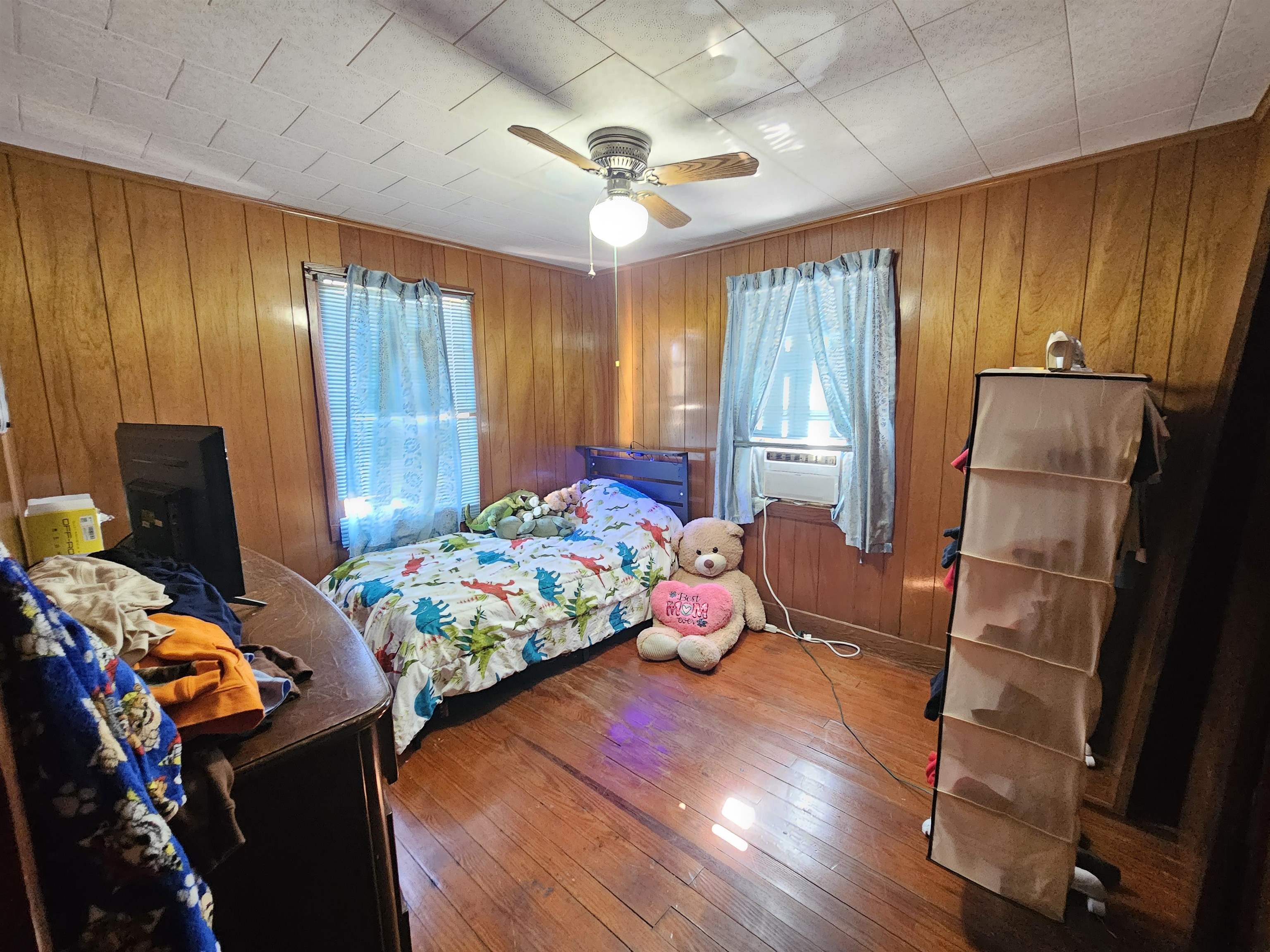 1762 Highway 665
