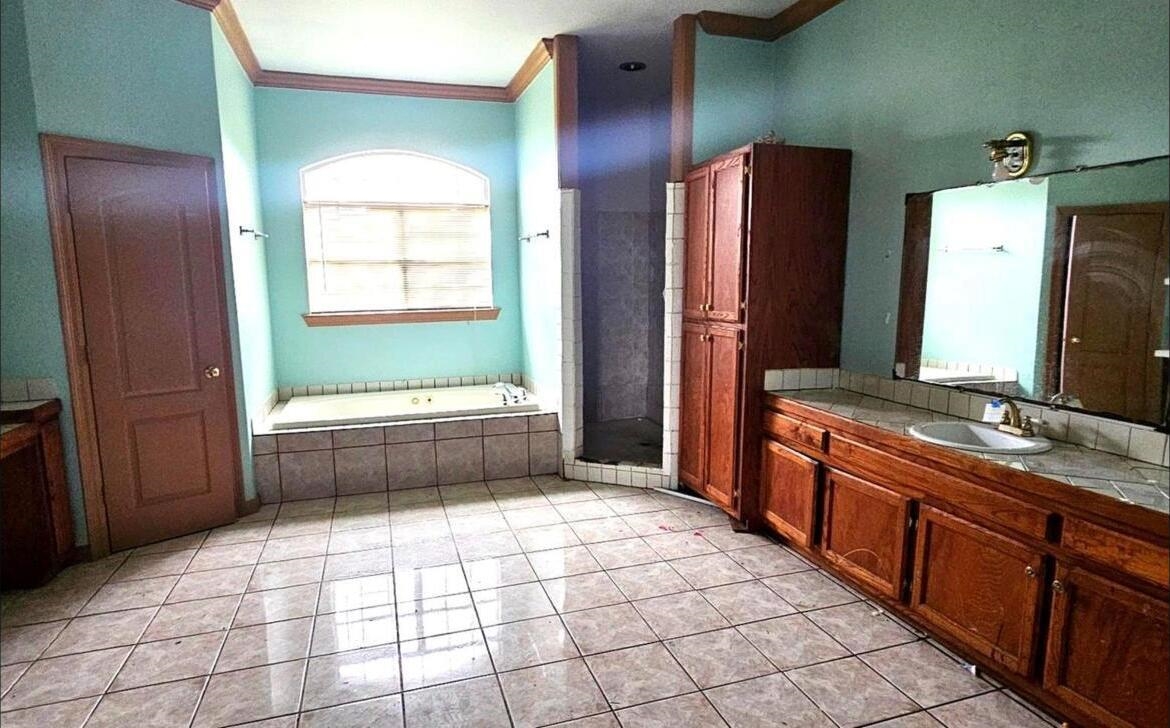 166 Ideal St