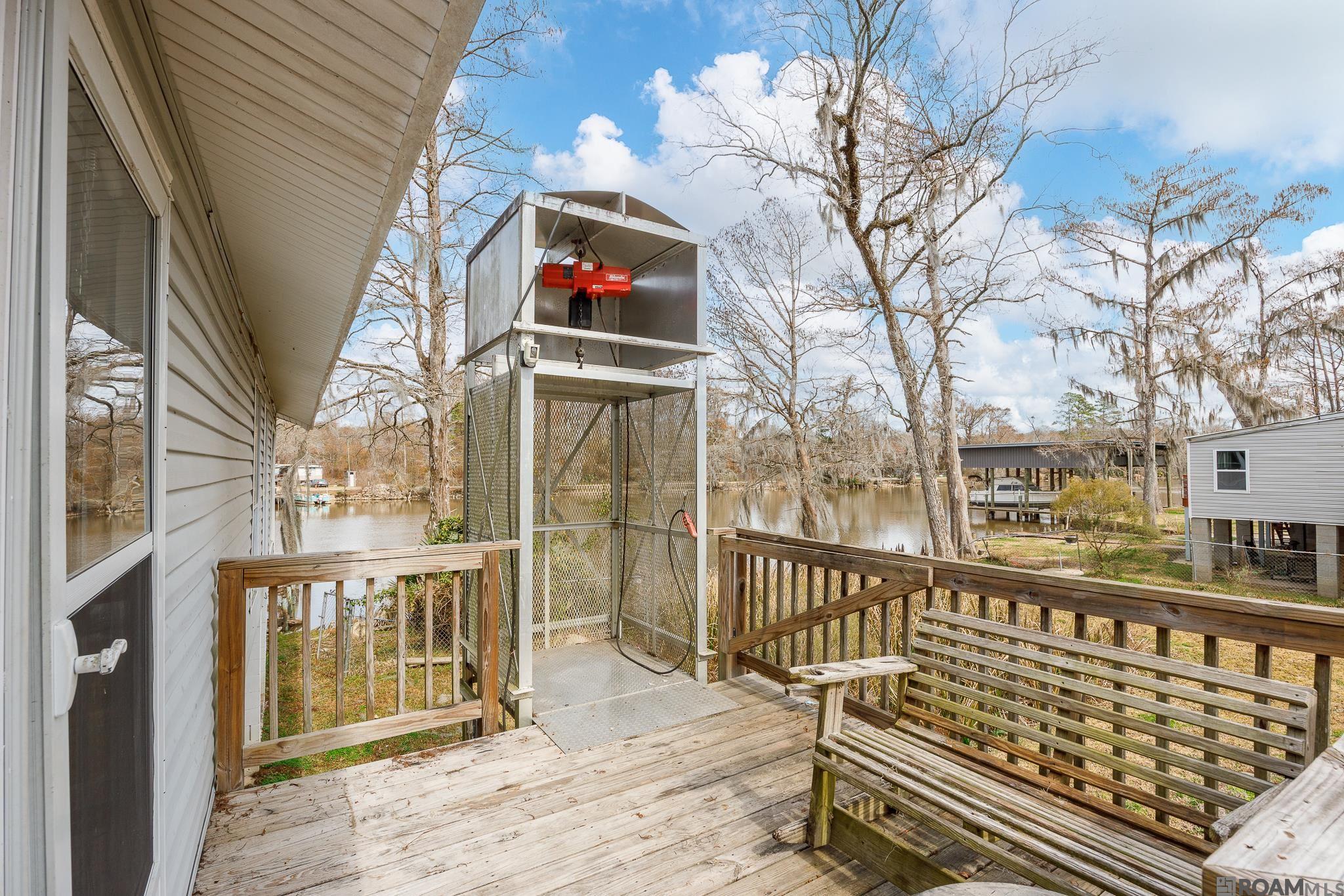18739 River Bend Rd