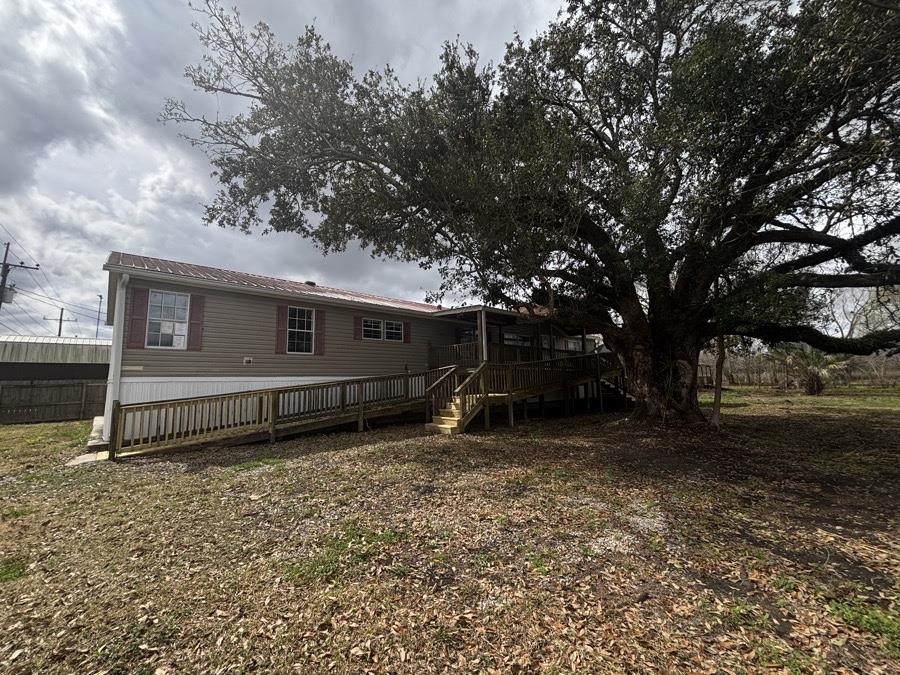 2300 Hwy 182
