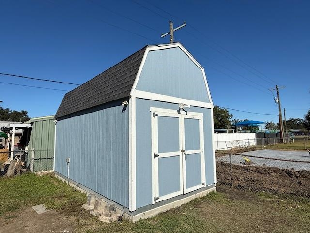 309 Lincoln St