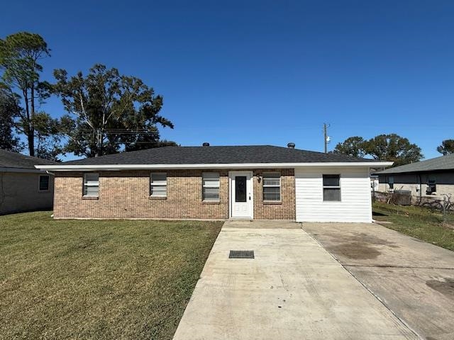 309 Lincoln St