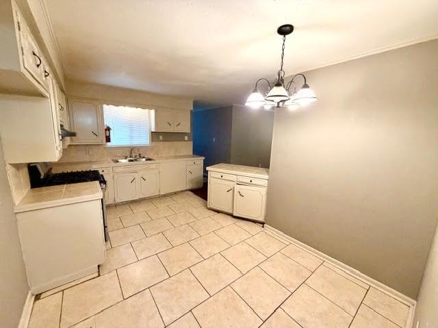 9466 Balboa Dr