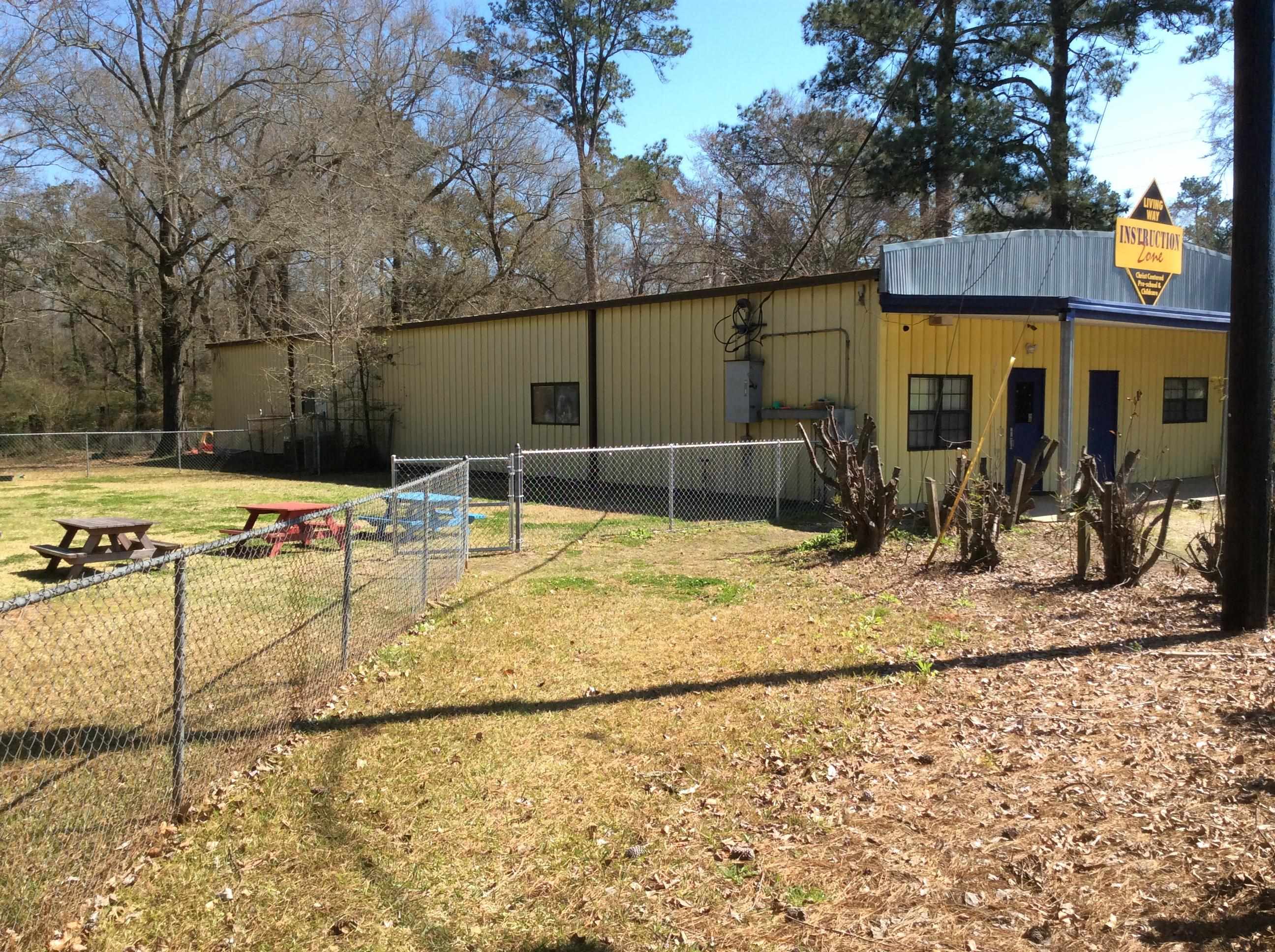 17013 N I-12 Service Road