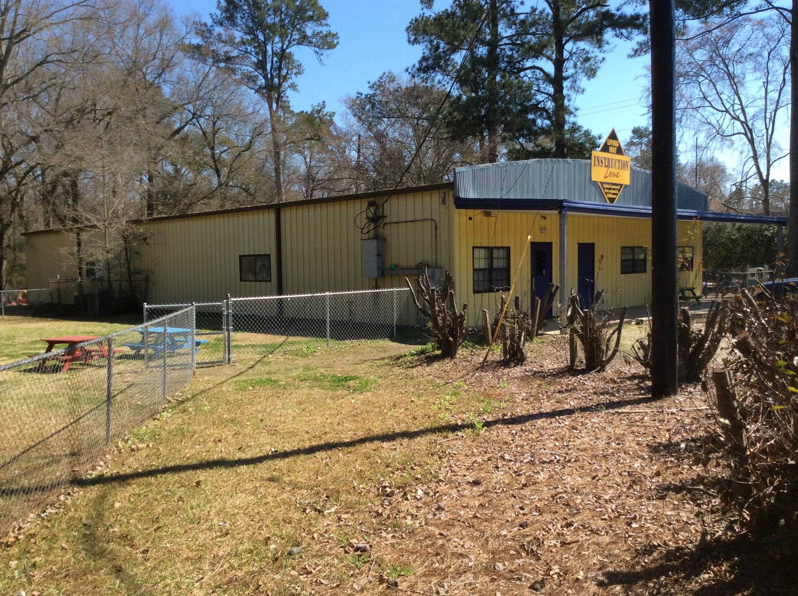 17013 N I-12 Service Road