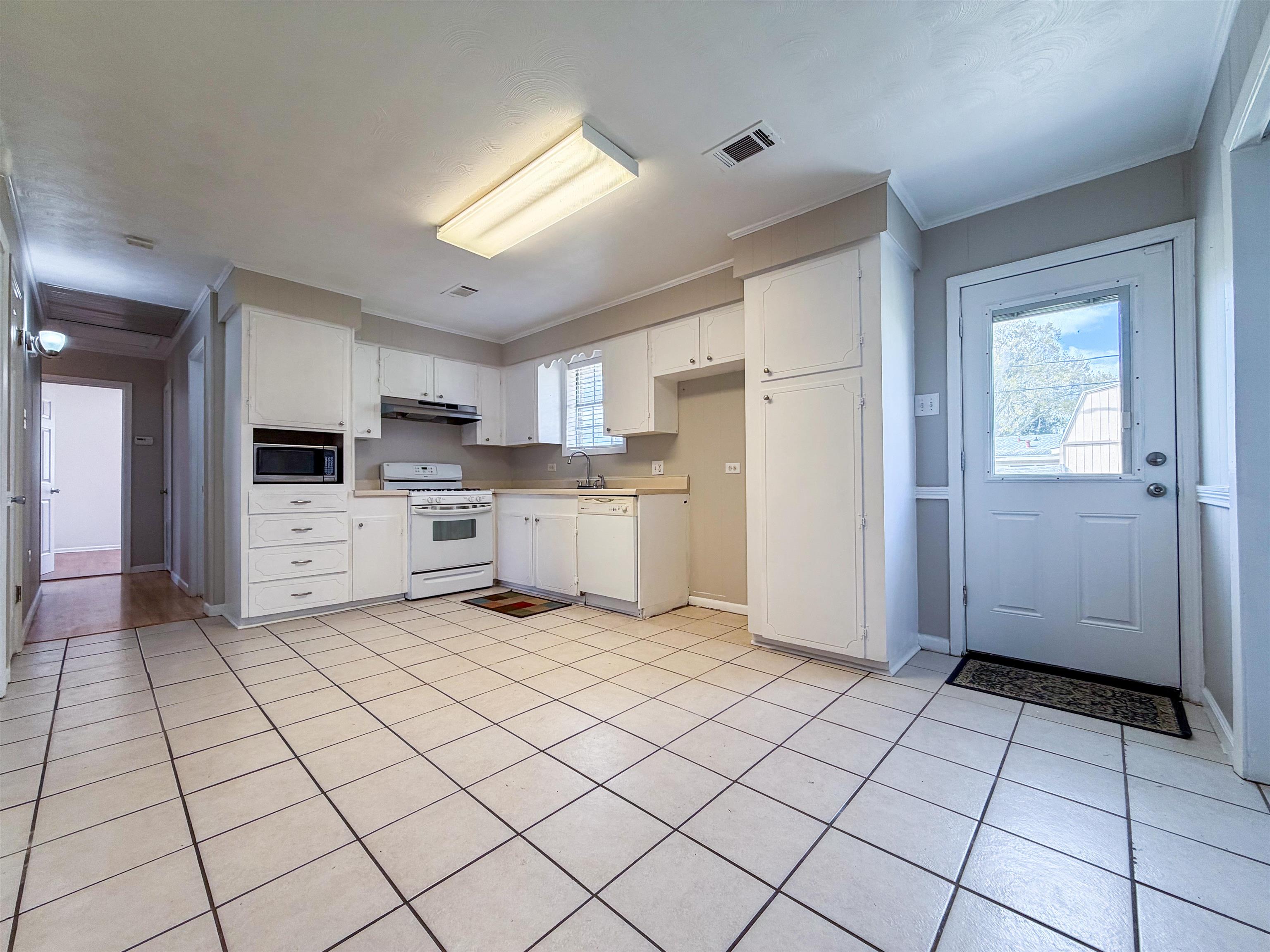 218 Ziegler Avenue