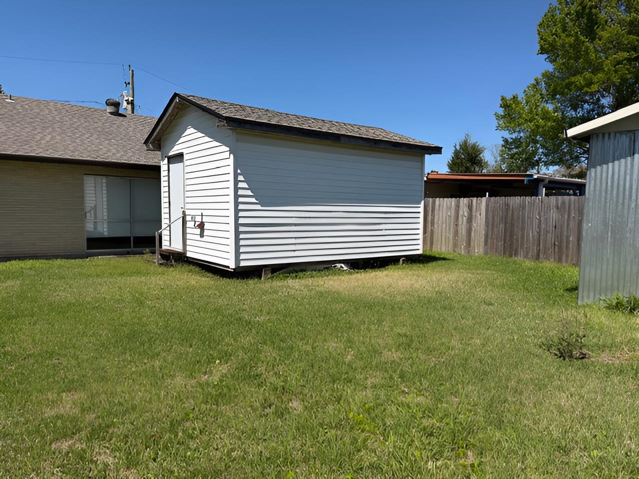 405 Dauphine Ave